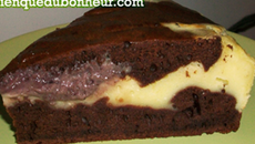 Marbré chocolat corsé & brousse vanillée, inclusion de cream cheese à la mûre