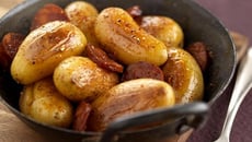 Cocotte de grenailles fondantes au chorizo doux