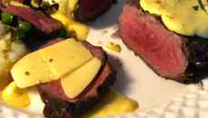 Filet mignon au gouda et à la moutarde