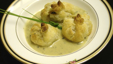 Feuilletés de veau sauce roquefort