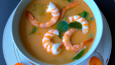 Soupe originale de crevettes au lait de coco épicé