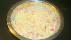 Salade céleri, carottes, radis et sa sauce blanche