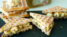 Sandwich de gaufres saveur crème brûlée