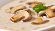Potage de champignons à la crème