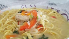 Ramen thaï au poulet