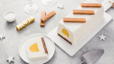 Bûche de Noël noix de coco mangue croustillant crêpes dentelle Gavottes®