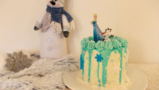 Layer cake Reine des Neiges noix de coco