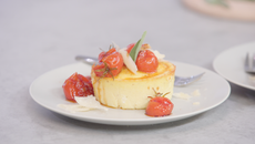 Petits flans au Grana Padano et à la sauge