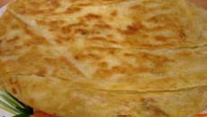 Pain fourré au cantal