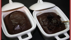 Petite cocotte de chocolat mi-cuit