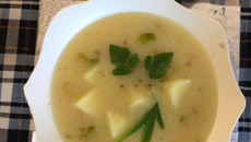 Soupe de poireaux aux pommes de terre