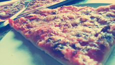 Pizza sans gluten à la farine de riz et maïzena