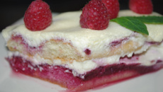 Tiramisu aux framboises et thé à la menthe