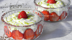 Mousse légère au citron vert et aux fraises
