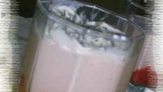 Milk-shake Banane, Framboises écrasées au sucre