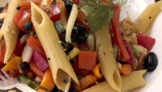 Salade de Mezze Penne aux légumes méditerranéens