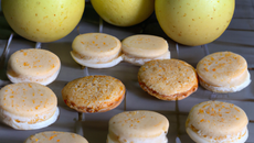 Poires aux macarons