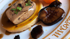 Foie gras poêlé à la truffe du Périgord et à la mandarine