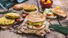 Bagels veggie au steak de pois chiches