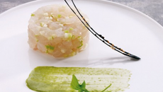 Tartare de flétan blanc, concombre, granny, oseille sauvage