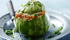 Courgettes farcies à la tomate et à la ricotta