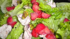 Salade de volaille aux fraises