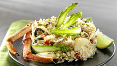 Araignée de mer en salade et tagliatelles d'asperges