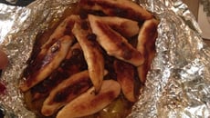 Papillotte de poulet sur lit de poire