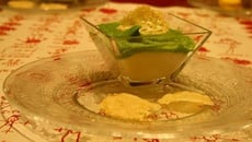 Méli-mélo de crème de chou-fleur et de brocoli et ses tuiles au fromage