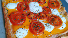 Tarte tomate, moutarde, mozzarella