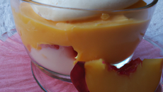 Crème mousseuse aux pêches