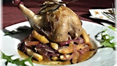 Cailles sur lit de pommes aux douces saveurs