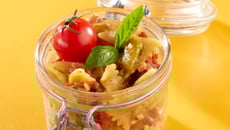 Salade de pâtes aux tomates Sauce Barbecue