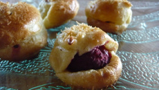 Chouquettes framboises et noix de coco