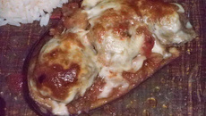 Aubergines farcies aux boulettes de bœuf à l'italienne