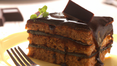 Gâteau fort en chocolat