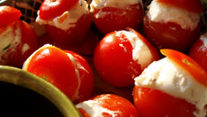 Tomates cerises garnies