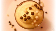 Mousse croustillante aux trois chocolats (sans œufs).