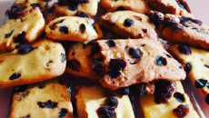 Biscuit aux raisins secs parfumé au marc de Bourgogne