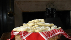 Bugnes lyonnaises faciles