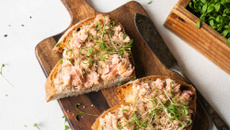 Rillettes de truite fumée aux graines germées