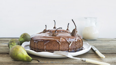 Gâteau au chocolat et poires