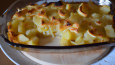 Gratin de pommes de terre et échalotes au lait de coco