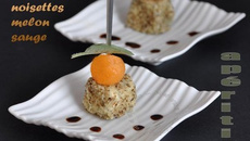 Bouchées apéritives au Roquefort et melon, réduction de balsamique et Porto