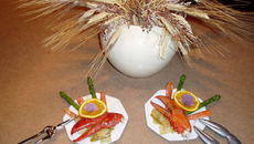 Pinces de homard et sa grecque d'asperges à l'orange Maltaise