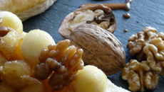 Croquer la feuille d"automne aux noix du Périgord caramélisées