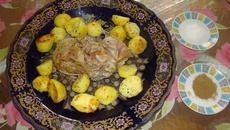 Agneau vapeur accompagné de sel et cumin