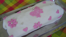 Cake à la mangue décoré