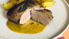 Filet mignon de porc à la moutarde en papillote