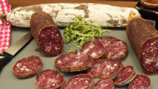 Saucisson bourguignon